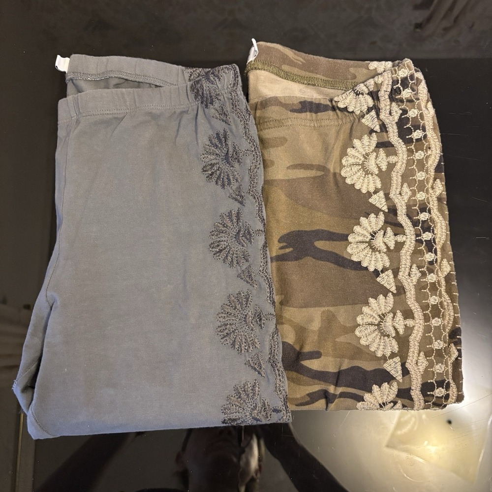 Johnny Was JW Los Angeles Embroidered Leggings Bundle Camo Gray XS -‎ Flaws